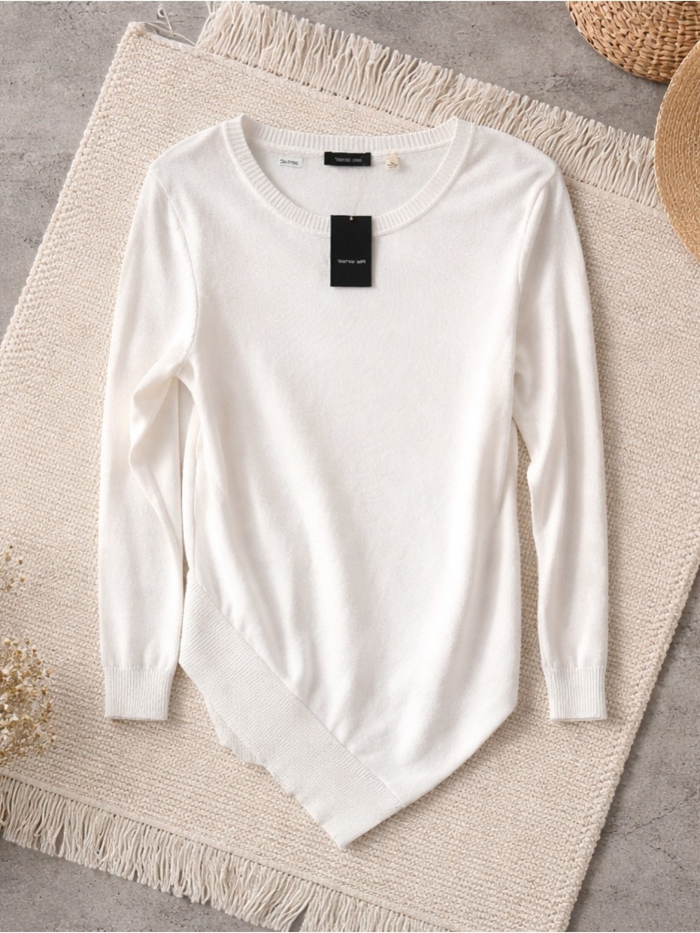 Verve Ami Asymmetrical Hem Sweater White Lightweight Knit Size M NWT